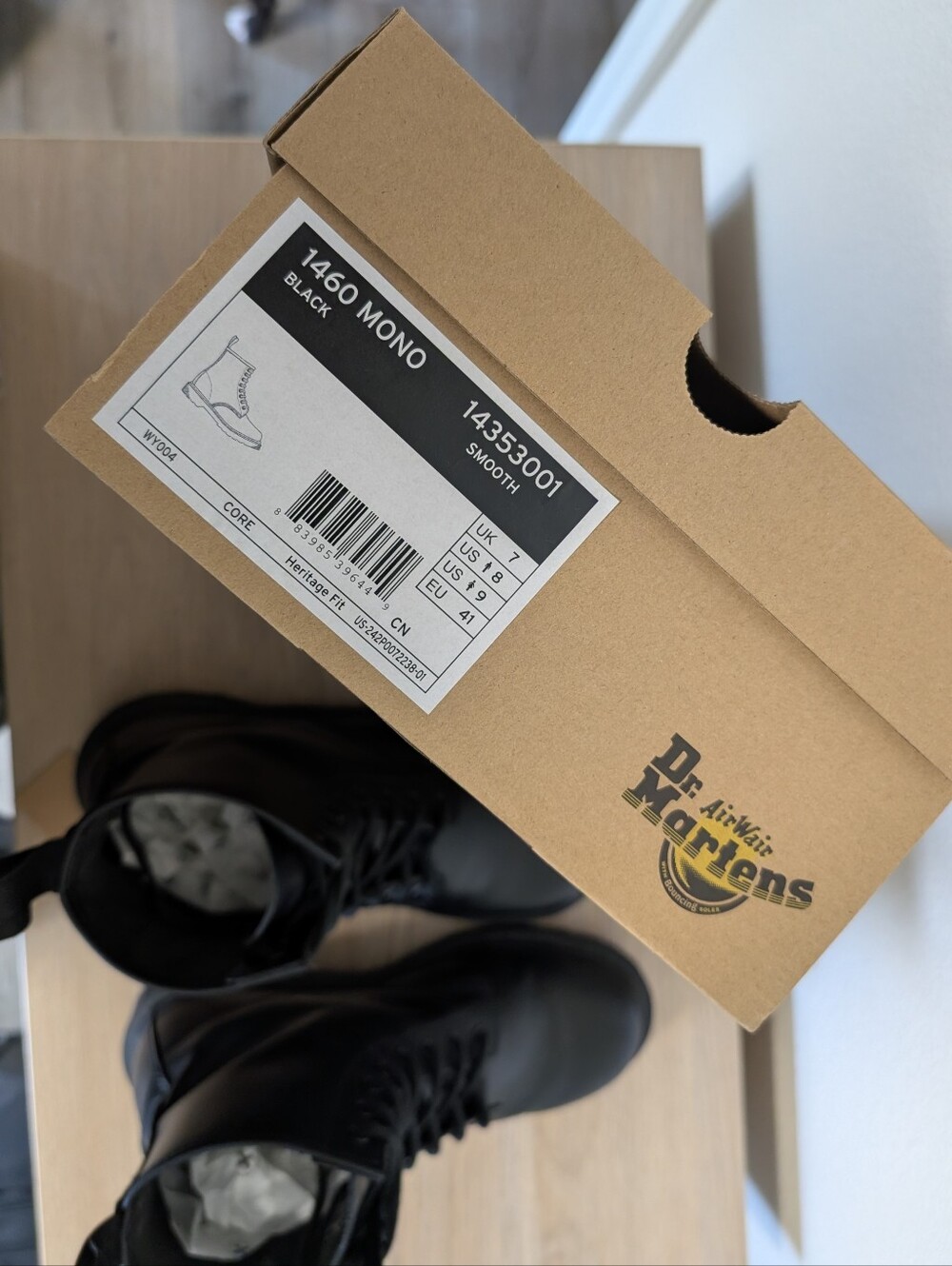 Women's Size 9 Black1460 MONO Smooth Leather Lace Up Boots Dr. Martens - Picture 2 of 8